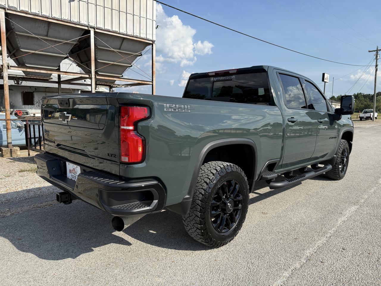 Used 2025 Chevrolet Silverado 2500 LTZ w/ Trail Boss Package AWD/4WD image 7