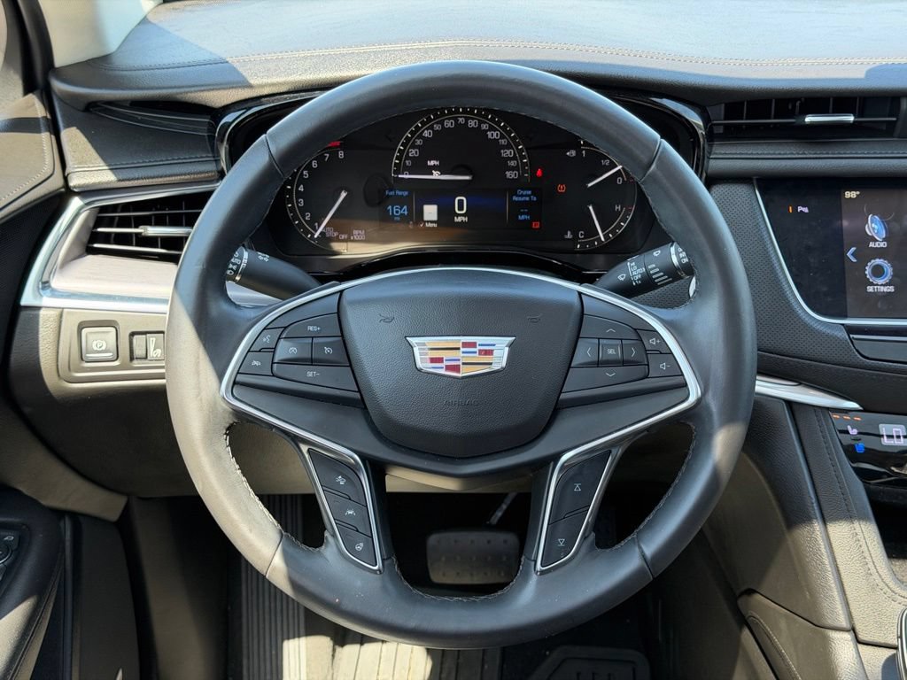 Used 2018 Cadillac XT5 Premium Luxury FWD image 12