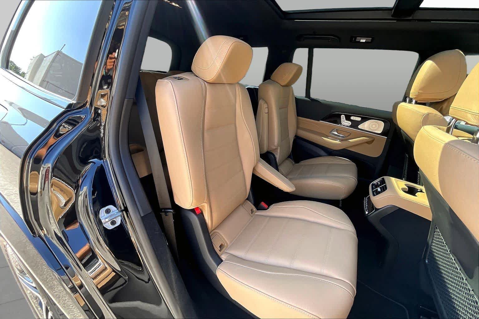 Used 2026 Mercedes-Benz GLS 450 4MATIC image 19