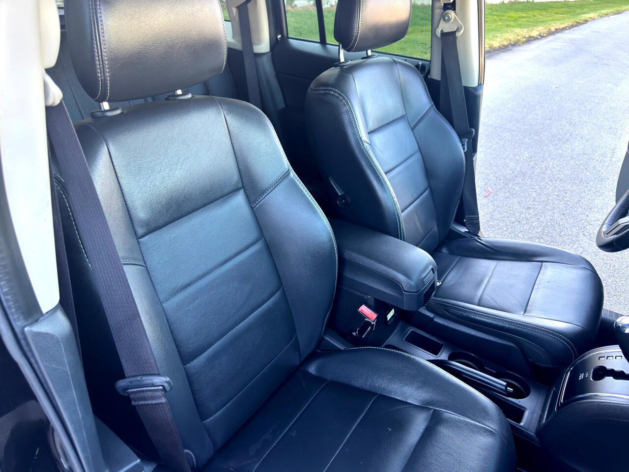 Used 2015 Jeep Patriot High Altitude image 23