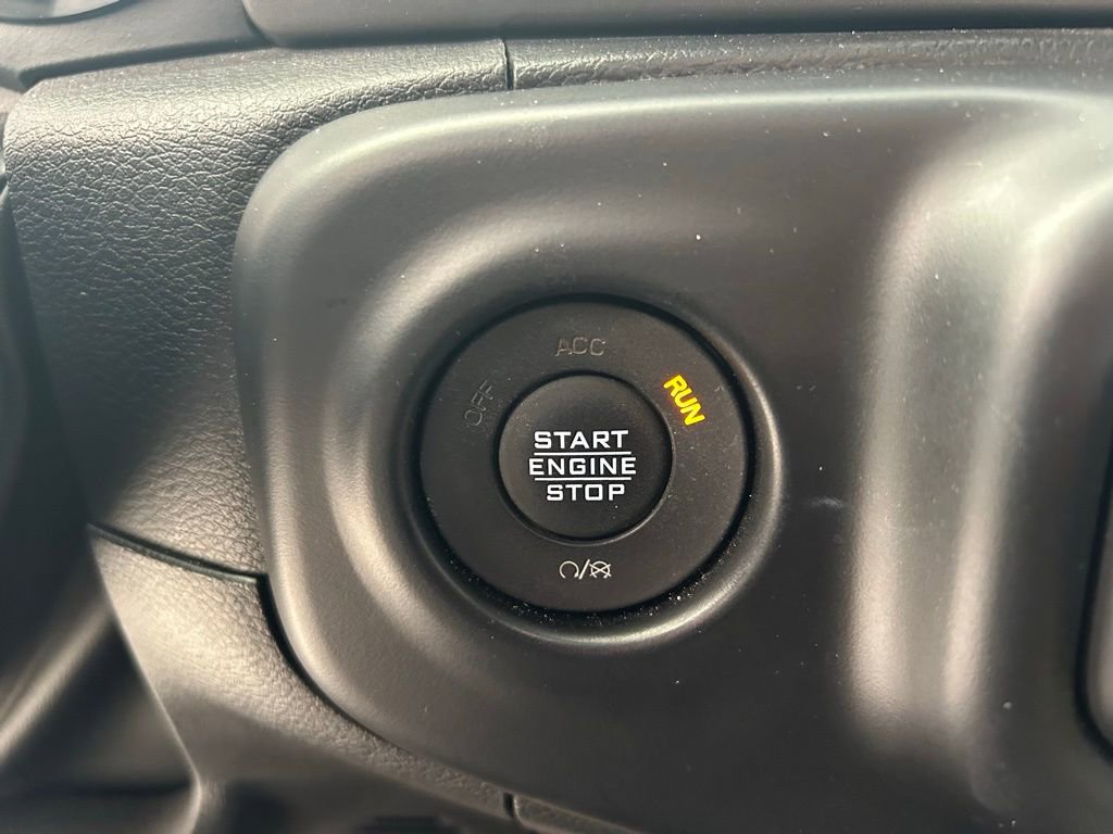 Used 2022 Jeep Gladiator Willys image 17