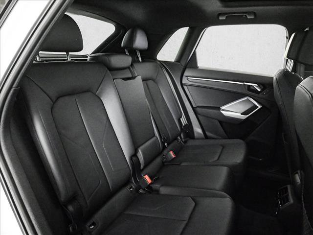 Certified 2025 Audi Q3 2.0T Premium w/ Convenience Package image 22