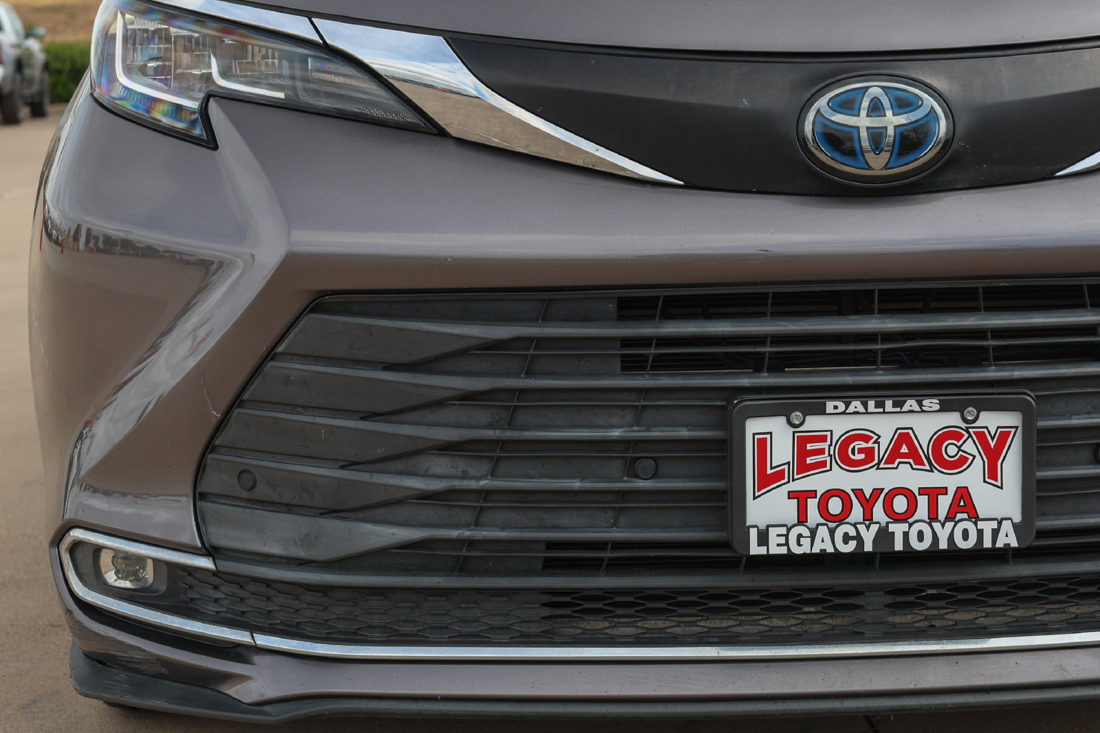 Used 2021 Toyota Sienna XLE FWD image 11