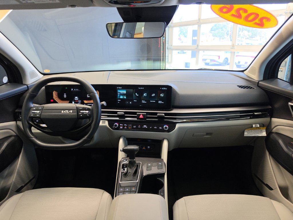 Certified 2026 Kia Sportage EX w/ EX Panorama Roof Package FWD image 16