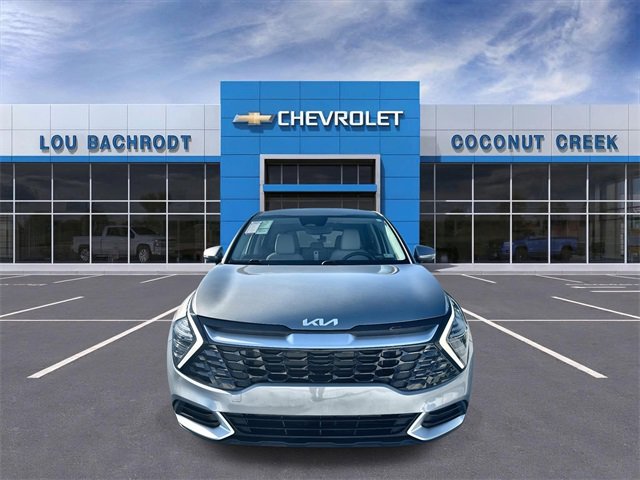 Used 2024 Kia Sportage EX image 3