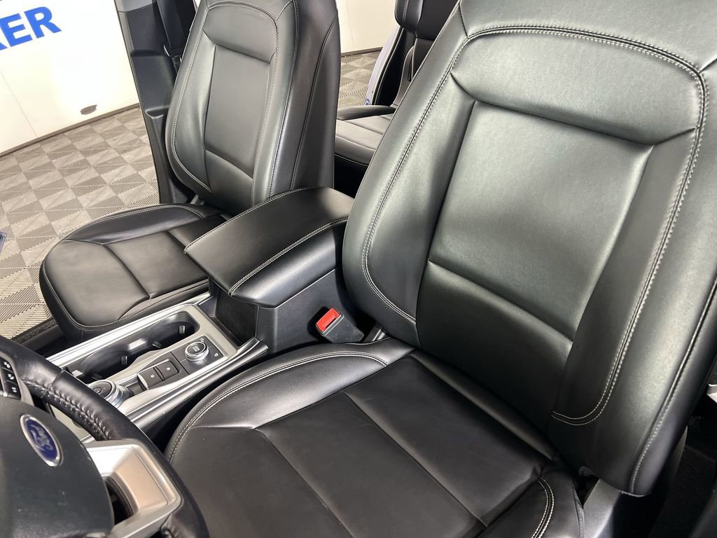 Used 2023 Ford Explorer XLT w/ Equipment Group 202A image 19