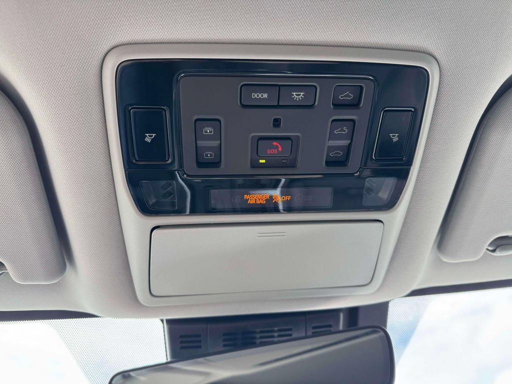 Used 2026 Toyota Grand Highlander AWD image 35