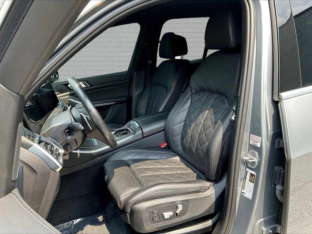 Used 2025 BMW X5 sDrive40i RWD image 17