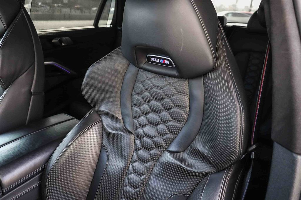 Used 2022 BMW X6 M AWD/4WD image 27