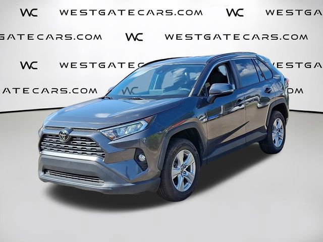 Used 2021 Toyota RAV4 XLE image 3