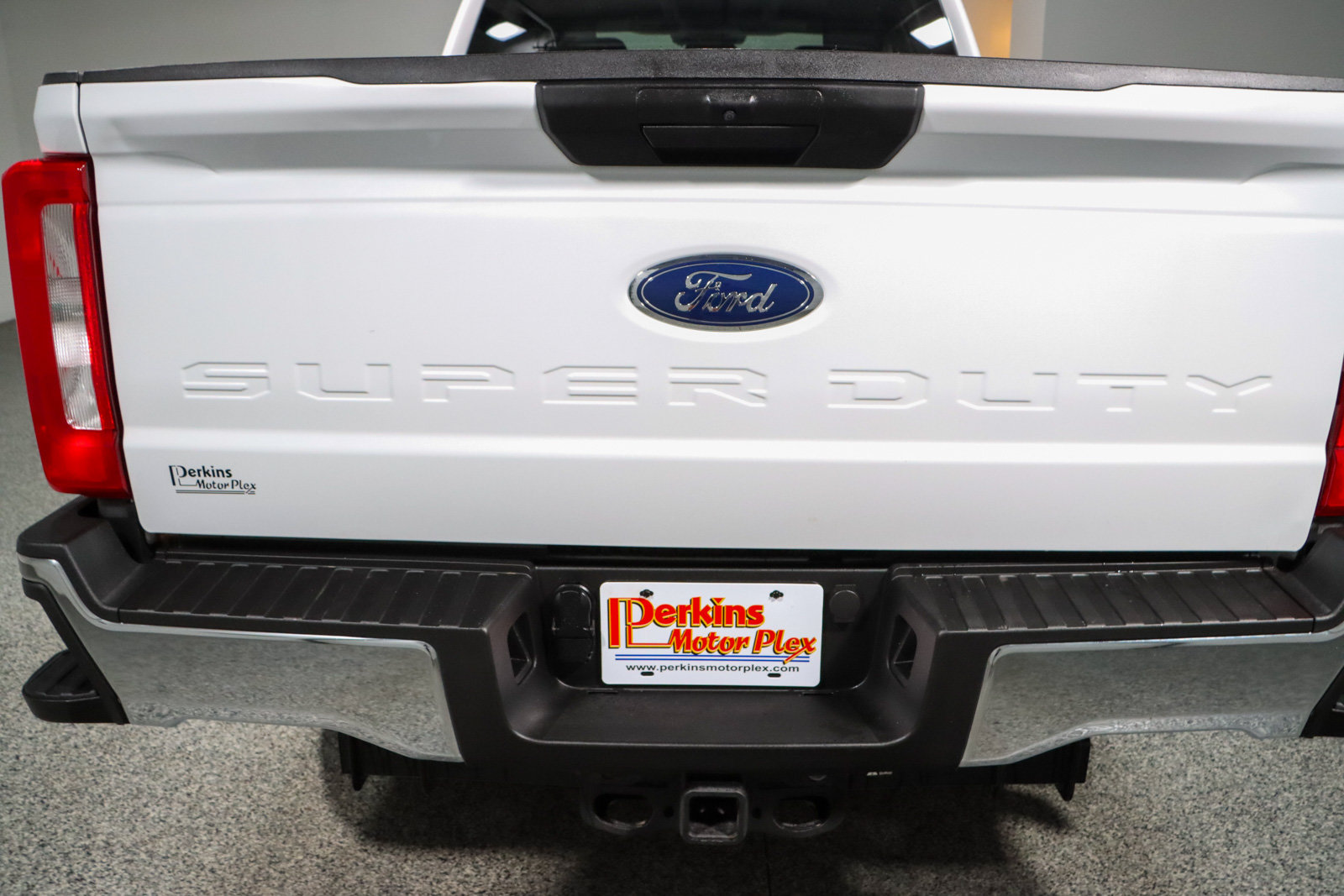 Used 2024 Ford F250 XLT w/ FX4 Off-Road Package AWD/4WD image 8