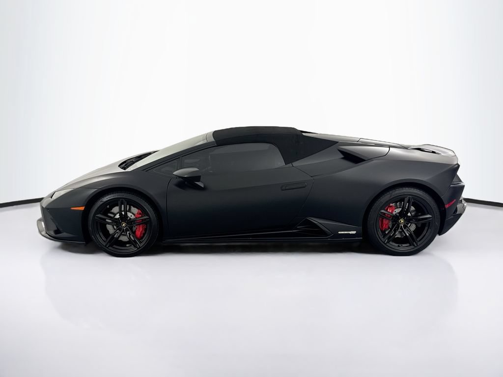 Used 2021 Lamborghini Huracan EVO RWD image 39