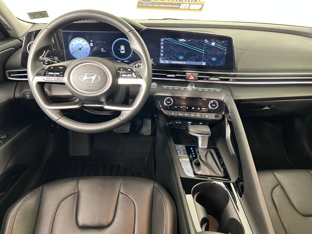 Certified 2024 Hyundai Elantra Limited image 18