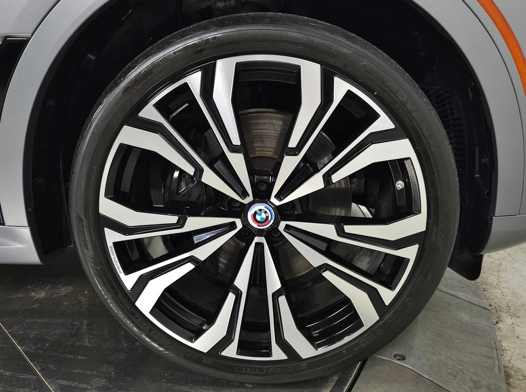 Used 2023 BMW X7 M60i w/ Executive Package AWD/4WD image 12