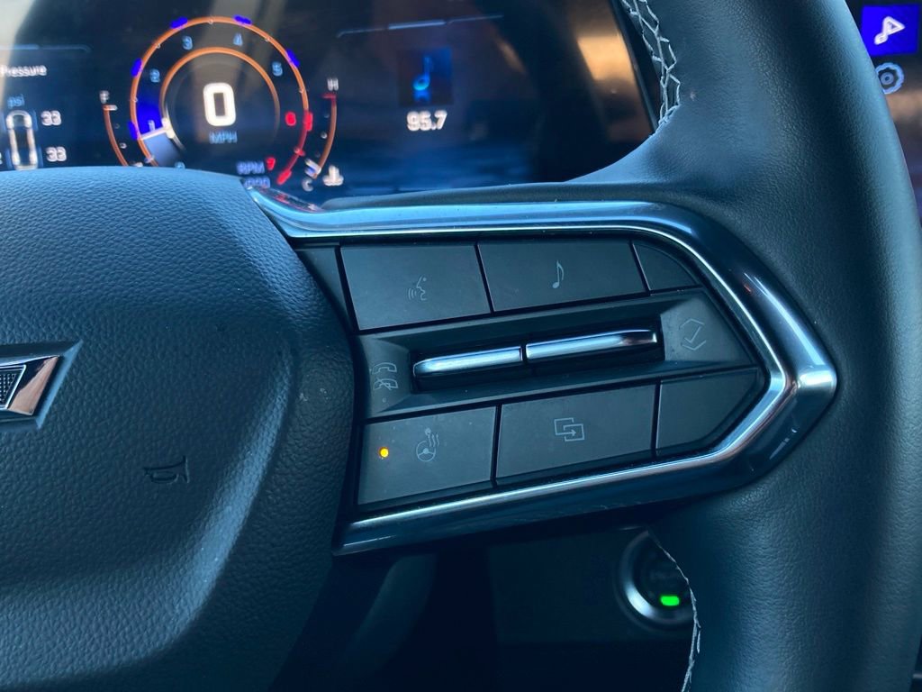 Used 2024 Chevrolet Traverse LT w/ Midnight/Sport Edition image 18