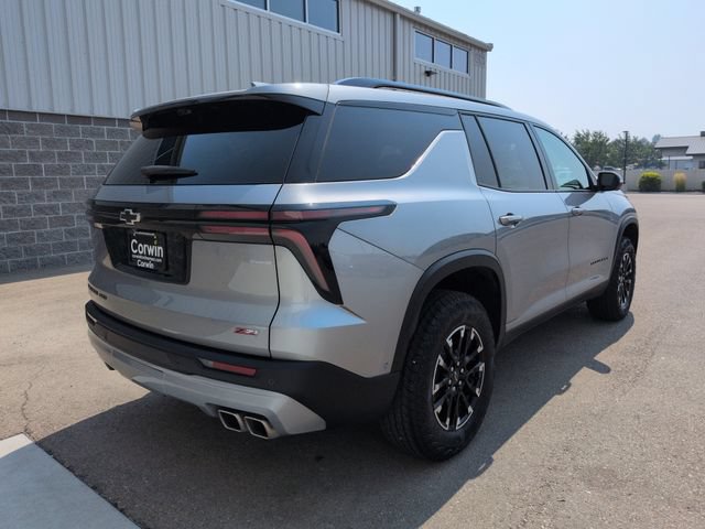 Used 2025 Chevrolet Traverse Z71 w/ Enhanced Driving Package AWD/4WD image 3