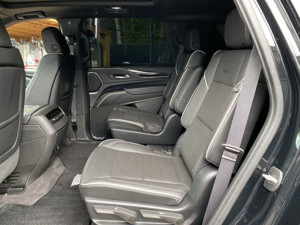 Used 2023 Cadillac Escalade Sport w/ LPO, ONYX Package AWD/4WD image 17