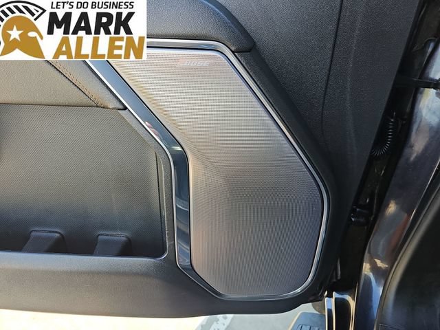 Used 2024 Chevrolet Silverado 1500 High Country w/ Technology Package AWD/4WD image 24
