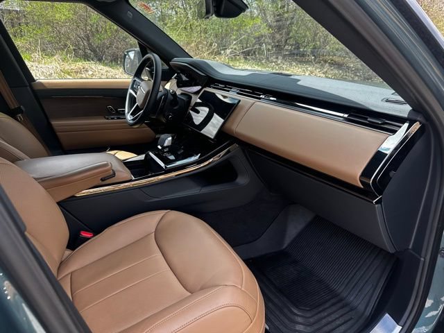 Certified 2024 Land Rover Range Rover Sport SE AWD/4WD image 17