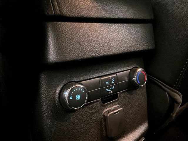 Used 2018 Ford Explorer XLT w/ Equipment Group 202A AWD/4WD image 34