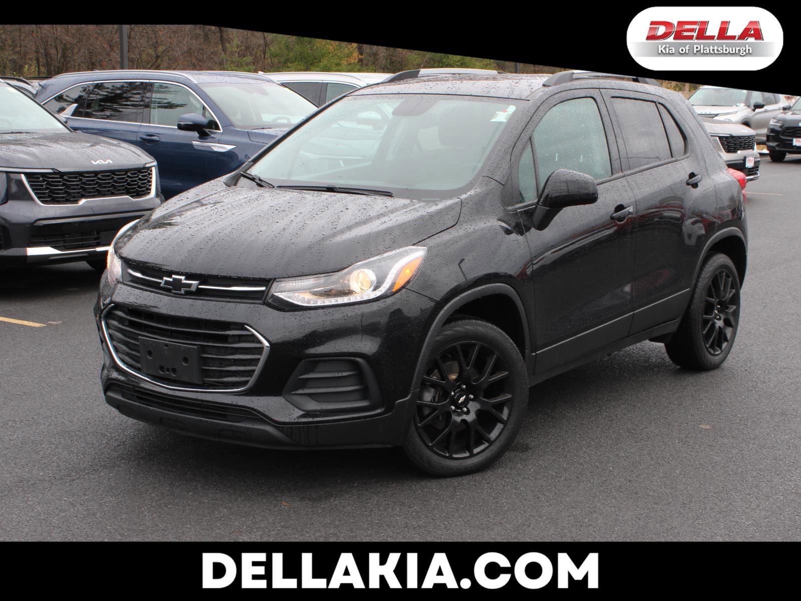 Used 2022 Chevrolet Trax LT w/ Premium Seat Package image 1