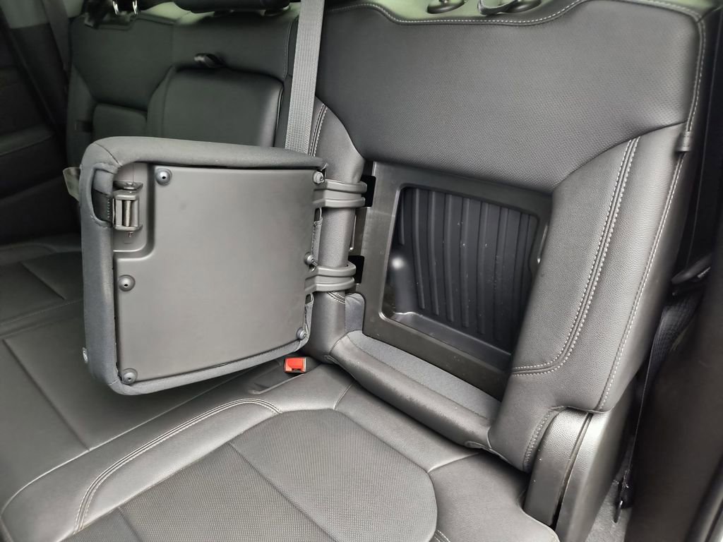 Used 2021 Chevrolet Silverado 3500 LTZ w/ LTZ Premium Package image 21