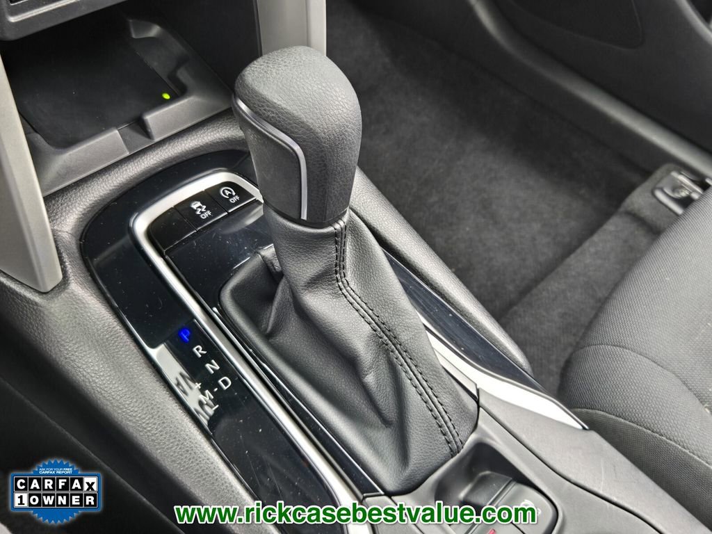 Used 2024 Toyota Corolla Cross LE w/ Moonroof Package FWD image 27