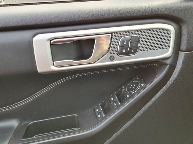 Used 2020 Ford Explorer Limited RWD image 27