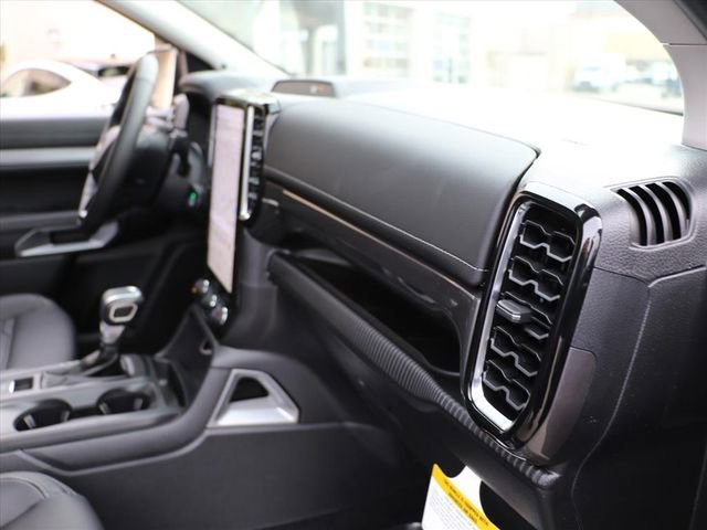 New 2026 Ford Ranger Lariat w/ FX4 Off-Road Package image 13