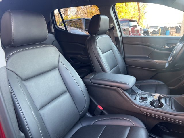 Used 2023 GMC Acadia SLT image 12