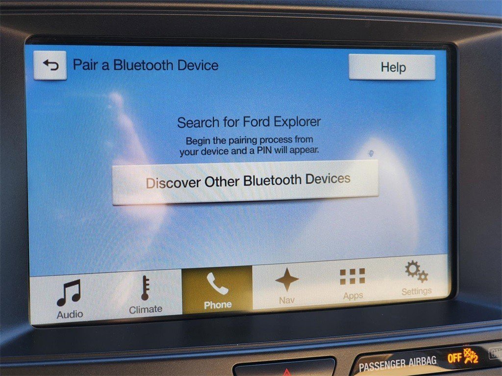 Used 2017 Ford Explorer XLT w/ Equipment Group 202A image 7