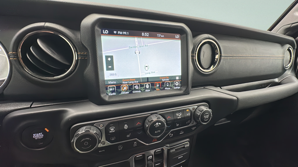 Used 2023 Jeep Gladiator Overland AWD/4WD image 19