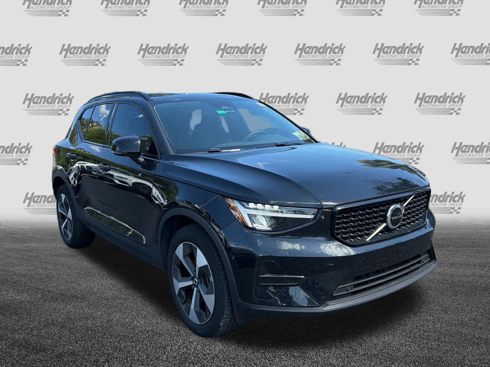 Certified 2024 Volvo XC40 B5 Core w/ Protection Package Premier AWD/4WD image 40