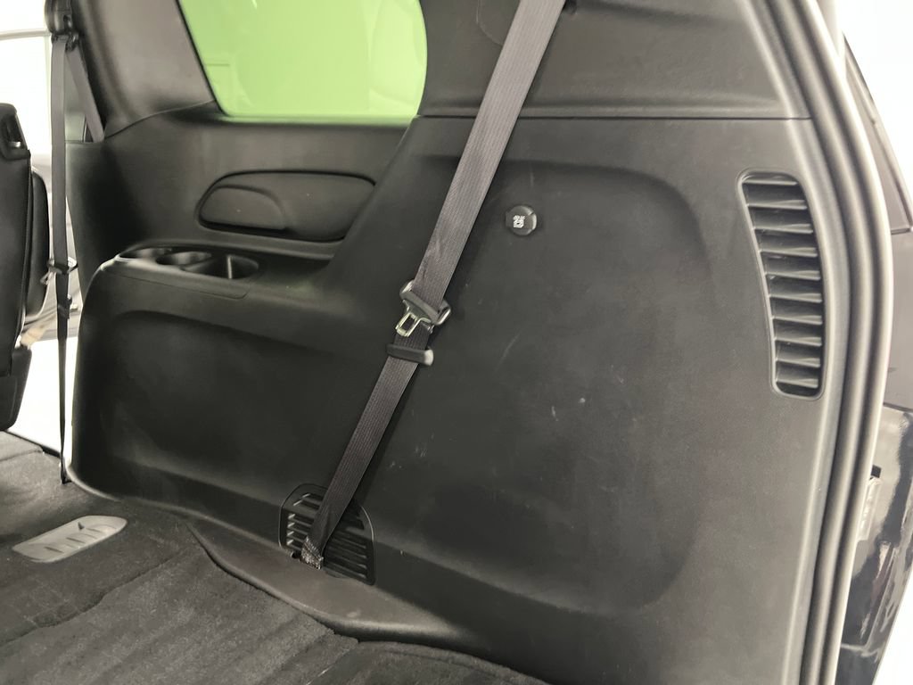 Used 2025 Chrysler Pacifica Select FWD image 48