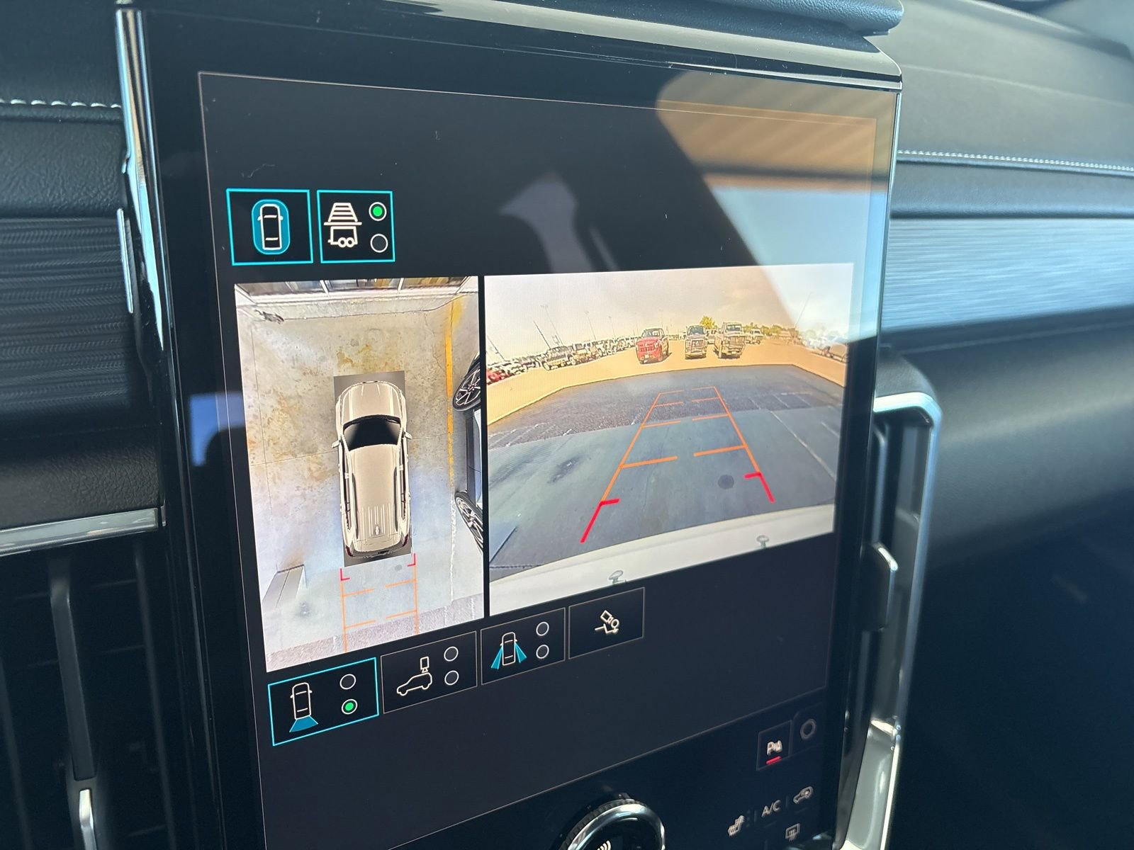 New 2026 GMC Acadia Elevation image 19