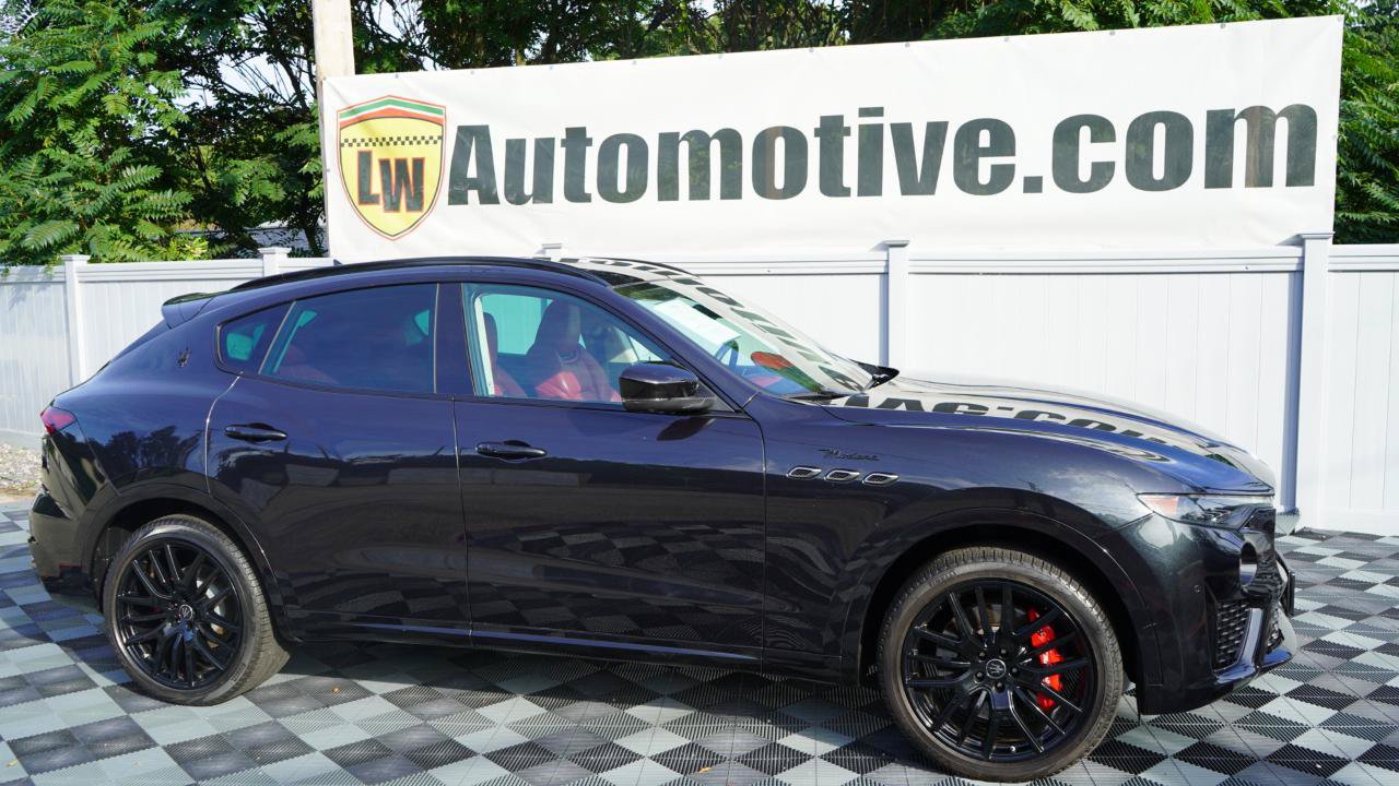 Used 2023 Maserati Levante Modena AWD/4WD image 3