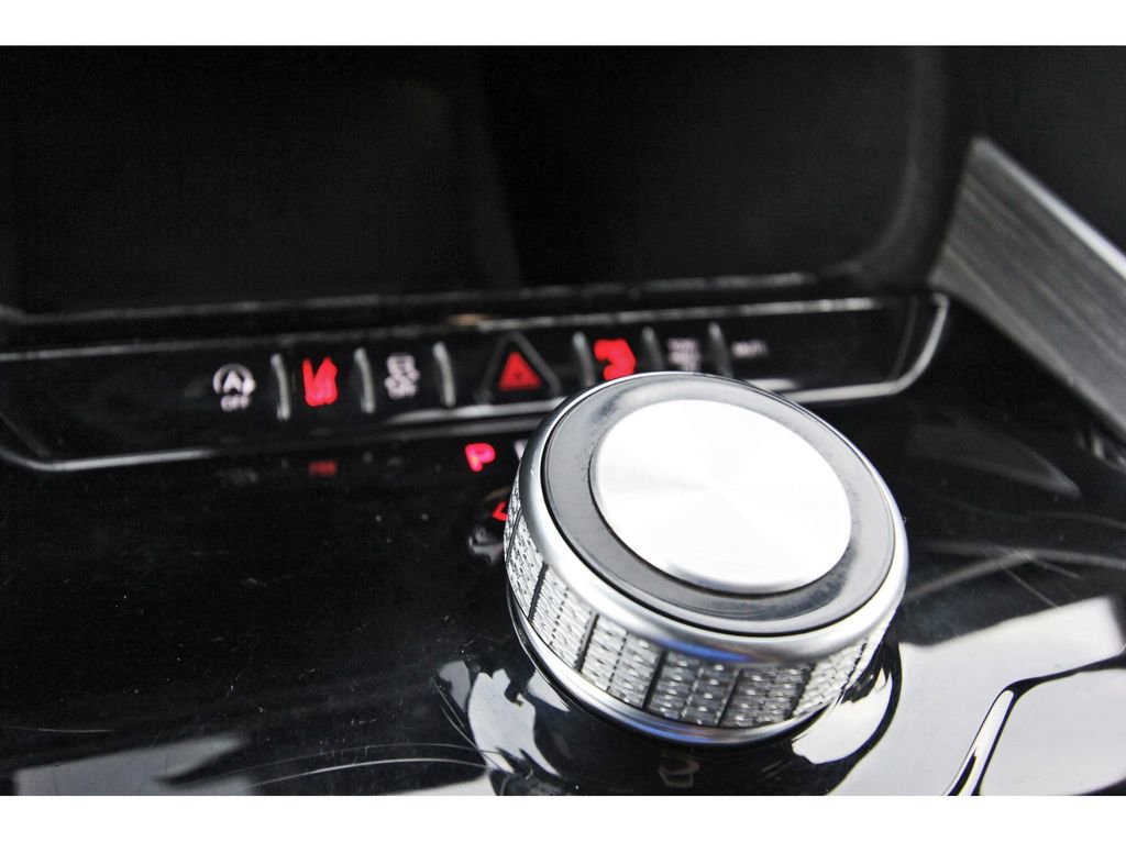 Used 2024 Jeep Wagoneer L Series II image 26