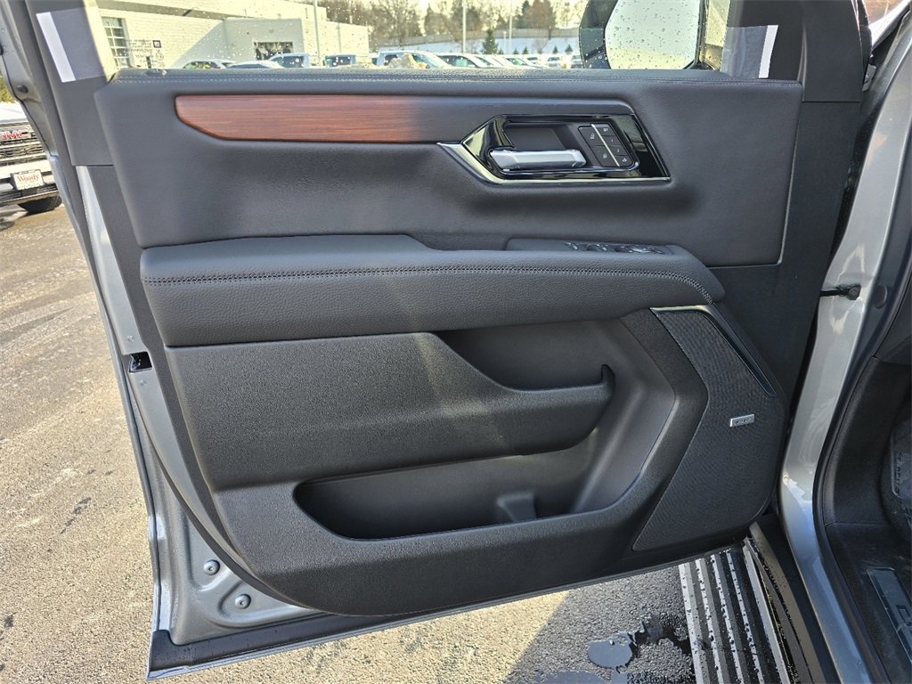 New 2026 GMC Yukon Denali image 11