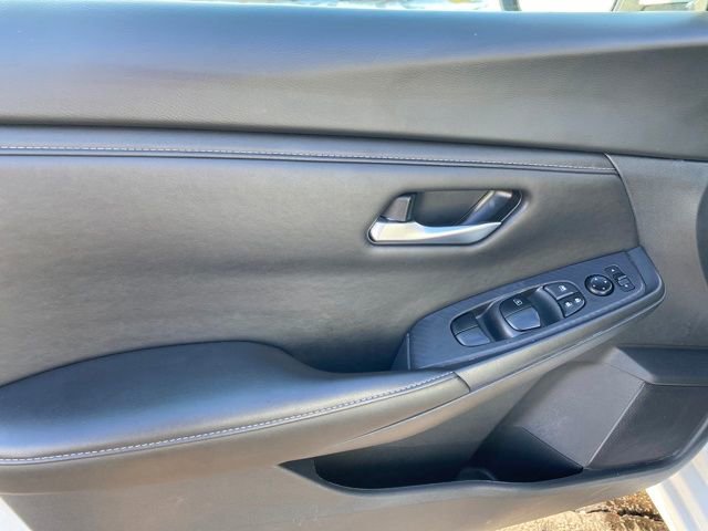 Used 2024 Nissan Sentra SV image 16