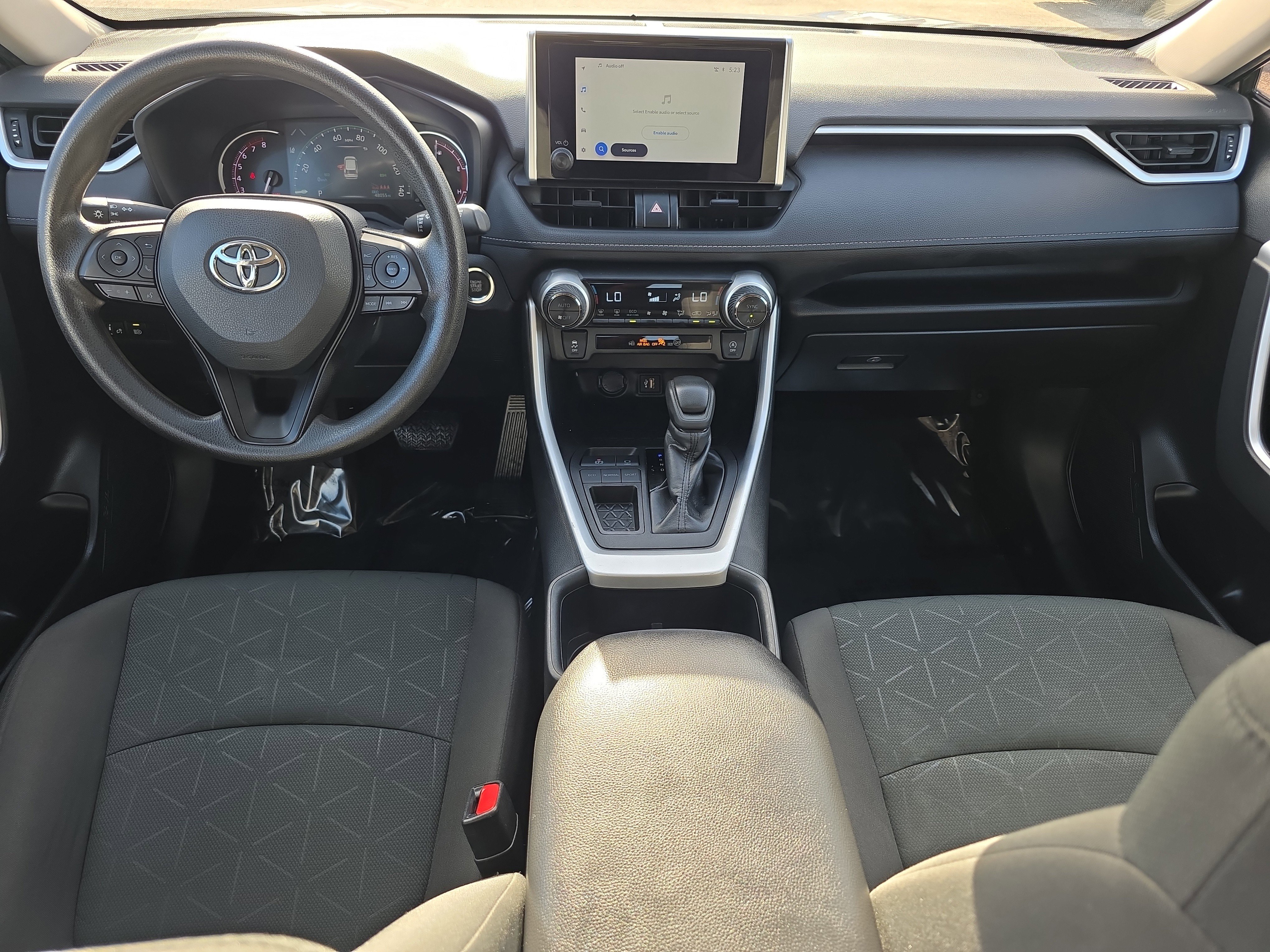 Used 2024 Toyota RAV4 XLE image 19