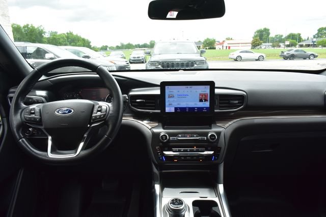 Used 2020 Ford Explorer Limited AWD/4WD image 44