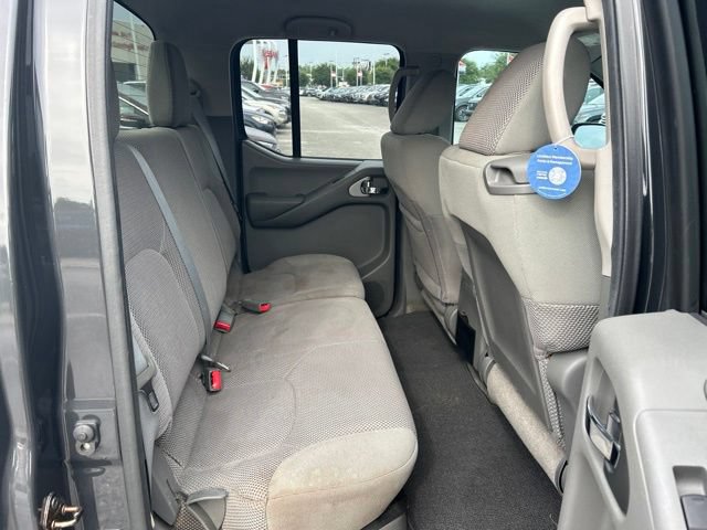 Used 2013 Nissan Frontier SV w/ SV Value Truck Pkg RWD image 14