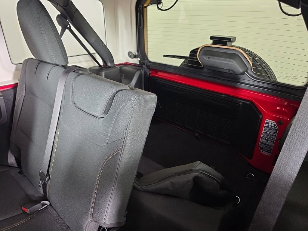 Used 2024 Jeep Wrangler Sport S AWD/4WD image 28
