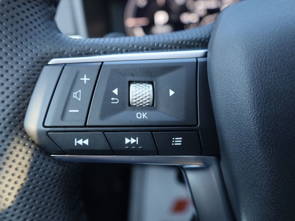 New 2025 Mitsubishi Outlander SEL image 47