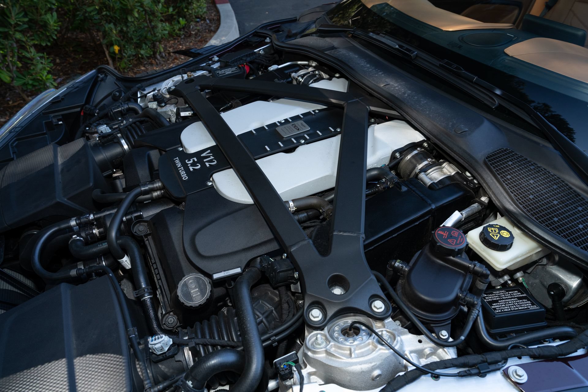 Used 2020 Aston Martin DBS Superleggera RWD image 8