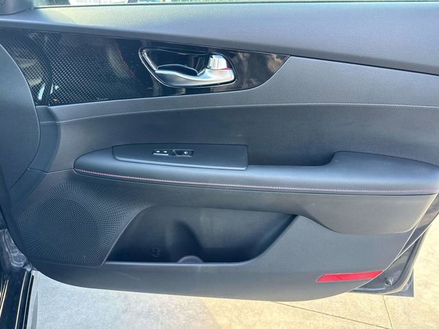 Used 2022 Kia Forte GT w/ GT Technology Package image 19