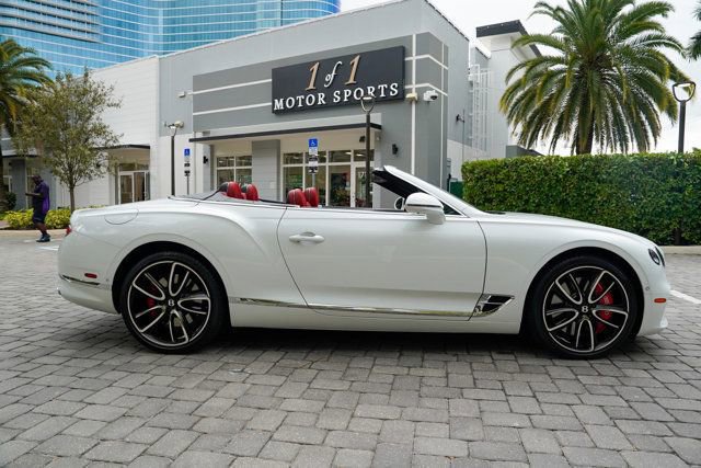 Used 2024 Bentley Continental GT V8 image 33