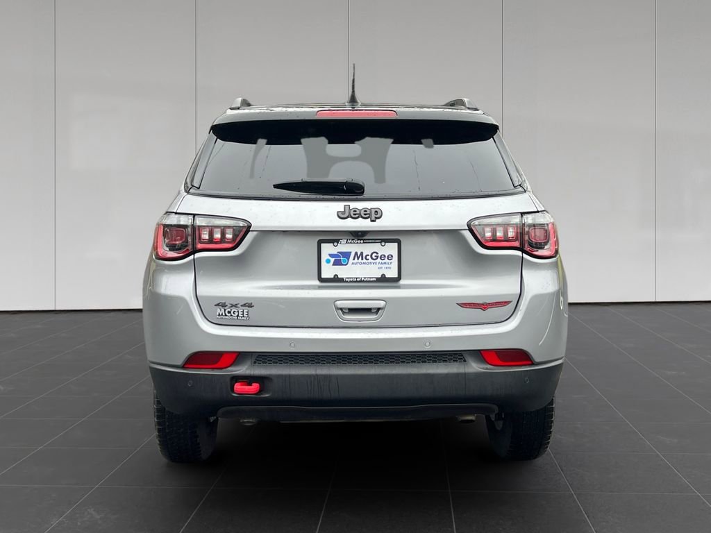Used 2024 Jeep Compass Trailhawk image 4