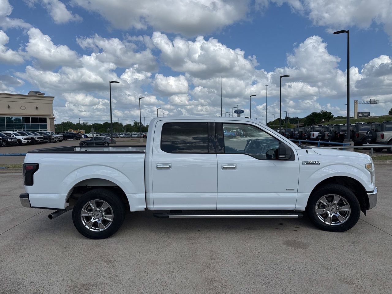 Used 2016 Ford F150 XLT w/ Equipment Group 301A Mid image 18