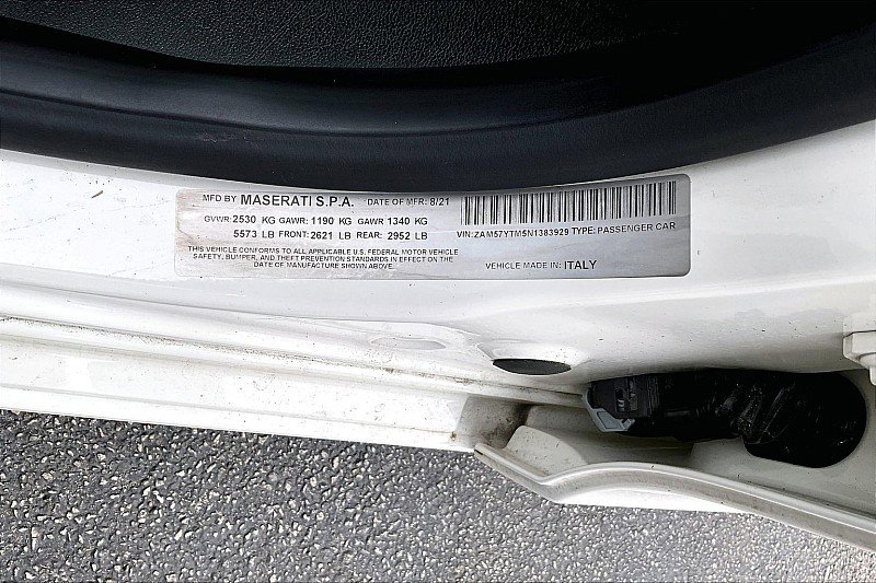 Used 2022 Maserati Ghibli Modena Q4 image 32